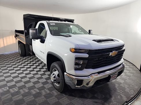 New 2025 Chevrolet Silverado 3500 W/T w/ WT Convenience Package image 2