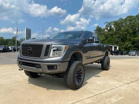 Used 2016 Nissan Titan SL AWD/4WD image 2