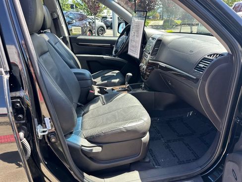 Used 2011 Hyundai Santa Fe Limited FWD image 17