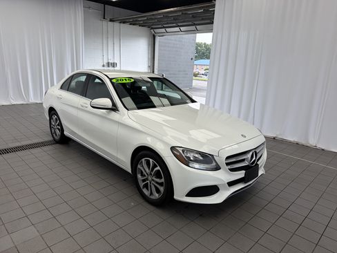 Used 2015 Mercedes-Benz C 300 4MATIC Sedan image 3