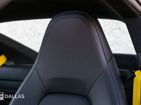 Used 2022 Porsche 911 Turbo image 23