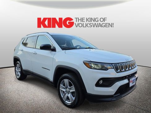 Used 2022 Jeep Compass Latitude AWD/4WD image 1