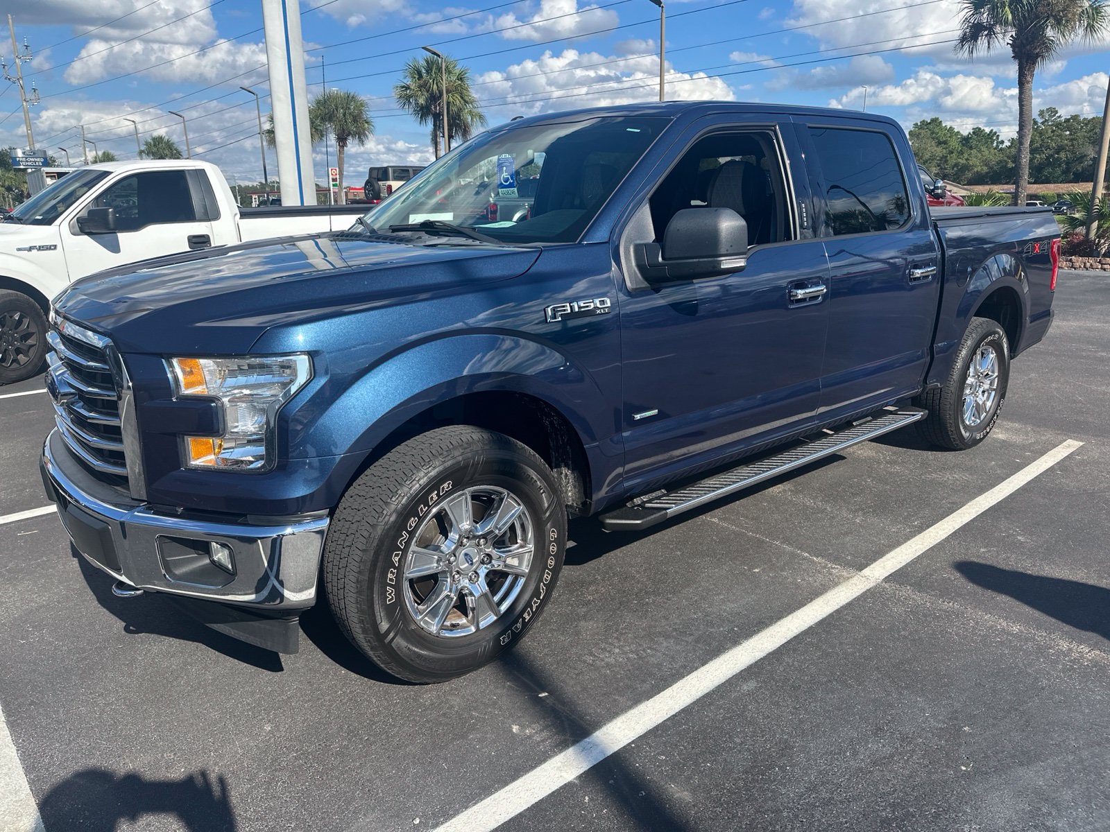 Used 2017 Ford F150 XLT w/ Equipment Group 302A Luxury AWD/4WD image 3