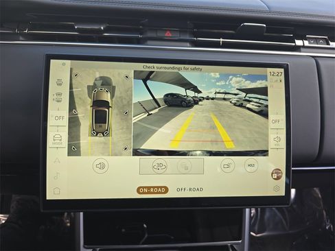 Certified 2025 Land Rover Range Rover SE image 24