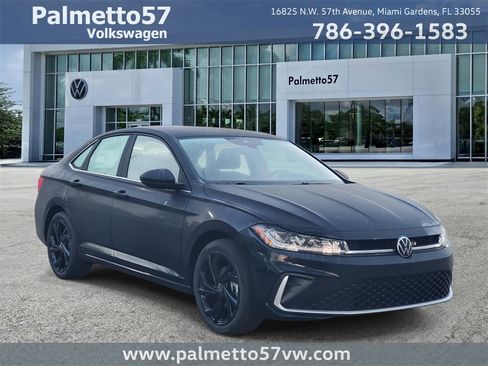 New 2025 Volkswagen Jetta SE image 1