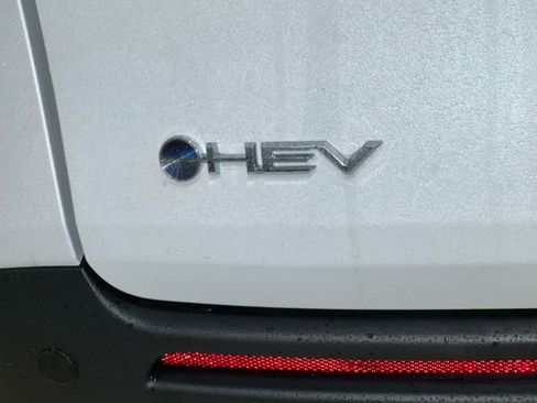 New 2026 Toyota Sienna XLE image 8