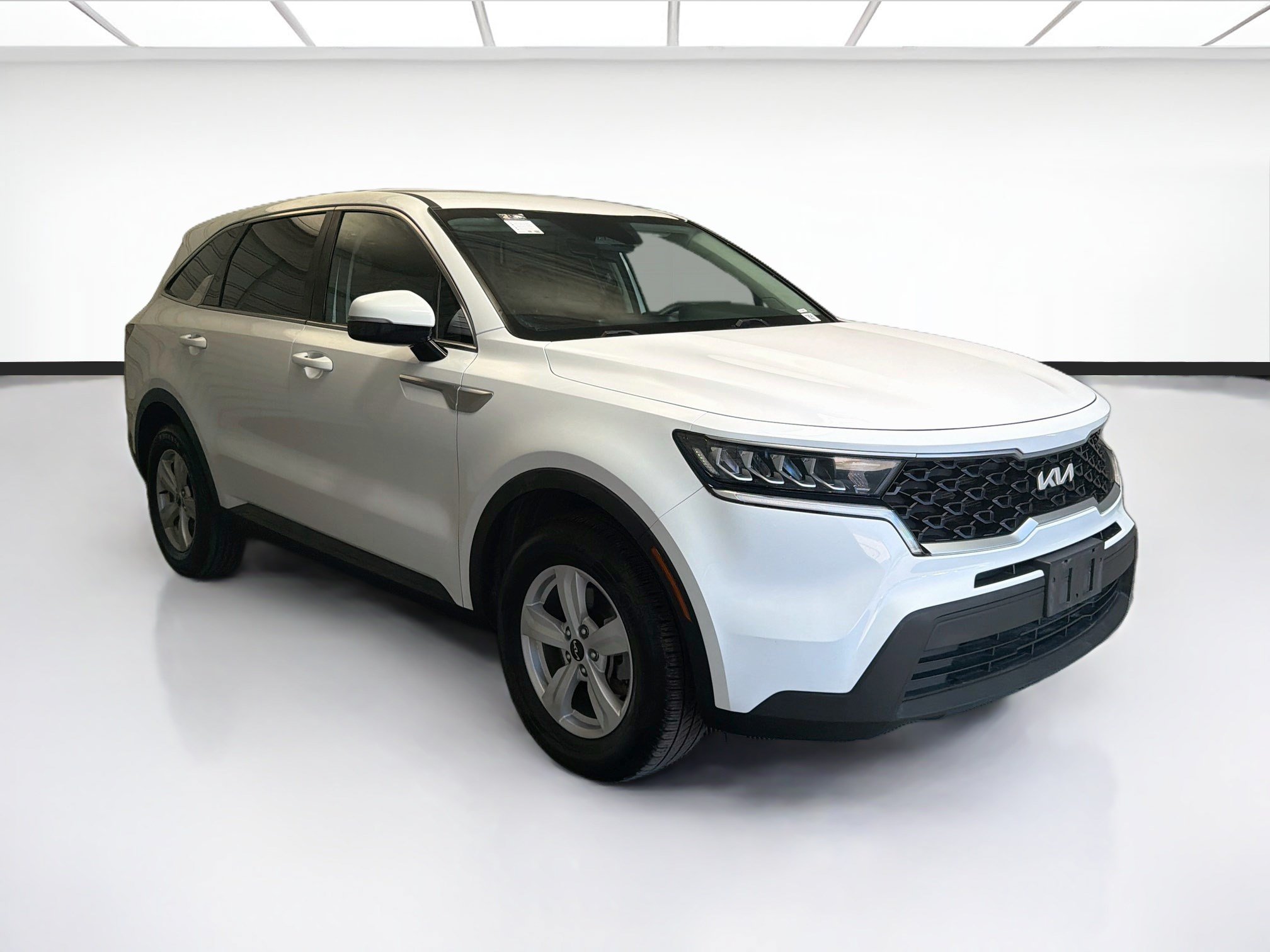 Used 2022 Kia Sorento LX FWD image 3
