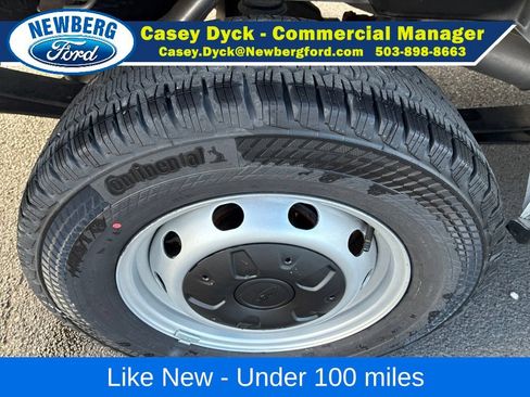Used 2024 Ford Transit 250 Low Roof RWD image 10