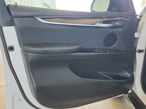 Used 2018 BMW X5 sDrive35i RWD image 11