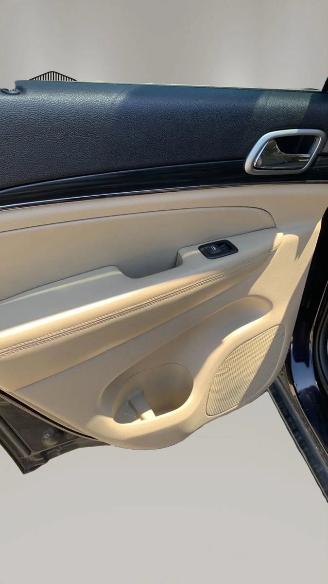 Used 2019 Jeep Grand Cherokee Limited AWD/4WD image 43