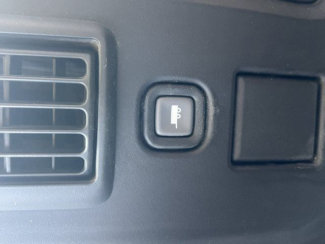 Used 2006 GMC Savana 2500 Passenger RWD image 17