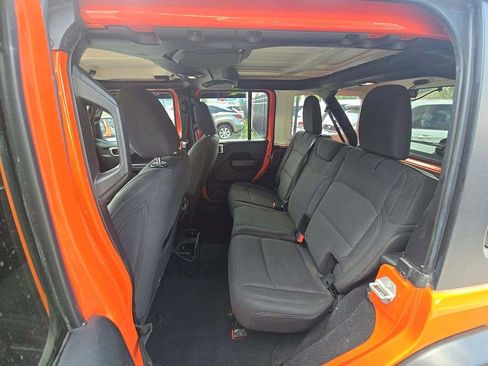 Used 2018 Jeep Wrangler Unlimited Sport image 5