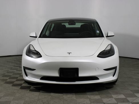 Used 2021 Tesla Model 3 Standard Range Plus image 2