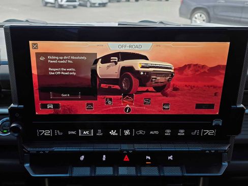 Used 2024 GMC Hummer EV 3X AWD/4WD image 37