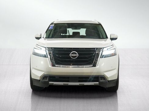 Used 2023 Nissan Pathfinder SL AWD/4WD image 9