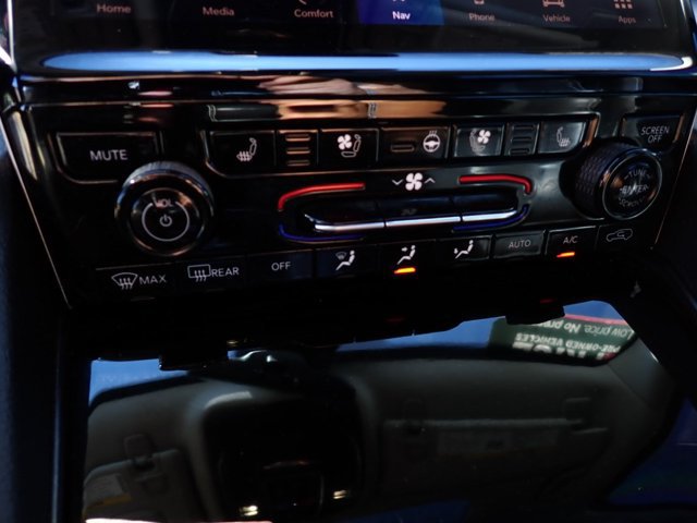 Used 2023 Jeep Grand Cherokee 30th Anniversary AWD/4WD image 21
