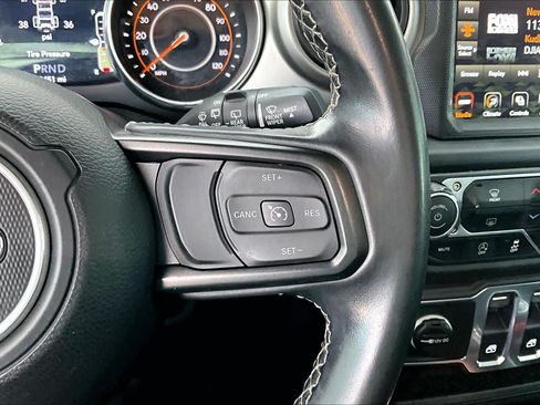 Used 2021 Jeep Wrangler Sport AWD/4WD image 25