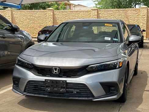 Used 2022 Honda Civic LX image 1