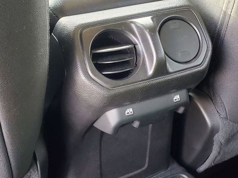 Used 2021 Jeep Wrangler Unlimited Sport image 36