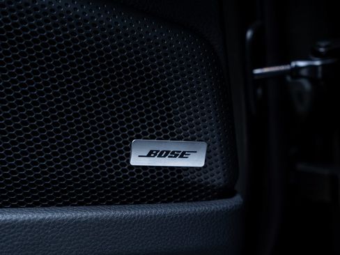 Used 2024 Porsche Panamera RWD image 19