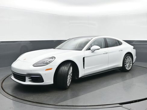 Used 2017 Porsche Panamera 4S w/ Premium Package Plus image 7