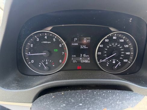 Used 2017 Hyundai Elantra SE FWD image 11