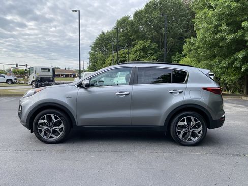 Used 2022 Kia Sportage EX AWD/4WD image 6