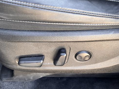 Used 2023 Kia Telluride S w/ S Sunroof Package FWD image 22