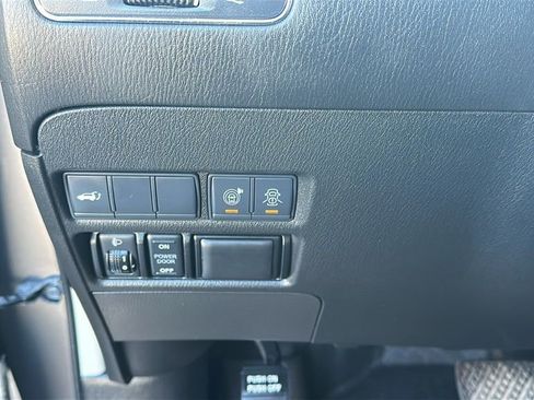 Used 2019 Nissan Armada SL w/ Premium Package image 22