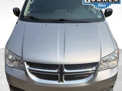 Used 2018 Dodge Grand Caravan SE FWD image 1
