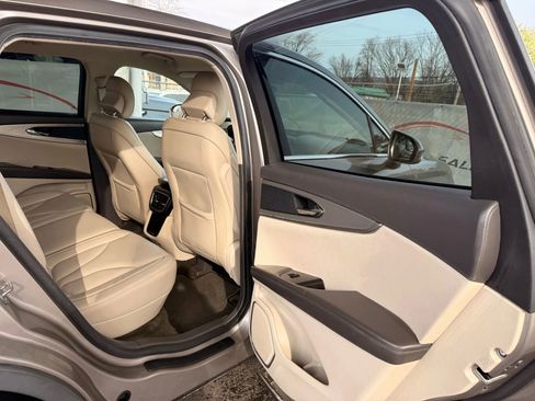 Used 2018 Lincoln MKX Premiere image 21