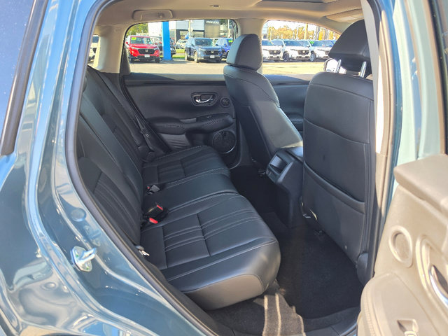 Used 2024 Honda HR-V EX-L image 16