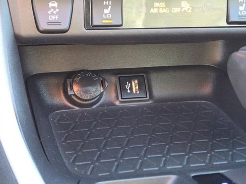 Used 2024 Toyota RAV4 XSE w/ Weather Package image 33