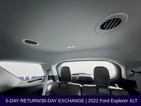 Used 2022 Ford Explorer XLT w/ Equipment Group 202A image 39