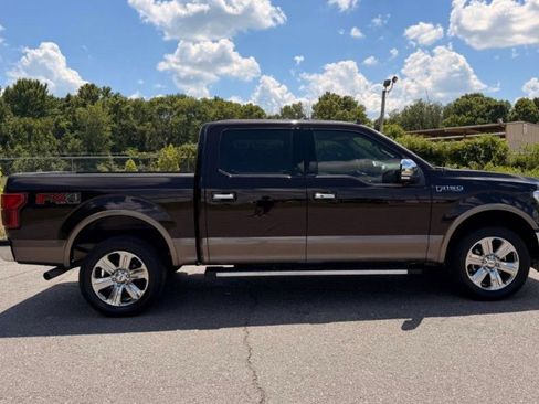 Used 2019 Ford F150 Lariat w/ Equipment Group 502A Luxury AWD/4WD image 15