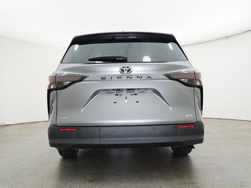 New 2026 Toyota Sienna XLE FWD image 52