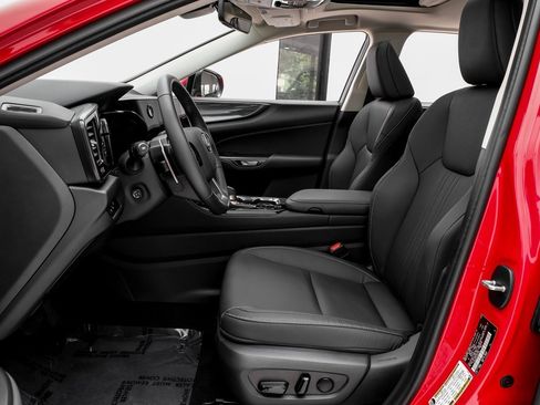 Used 2025 Lexus NX 250 FWD w/ Premium Package image 30