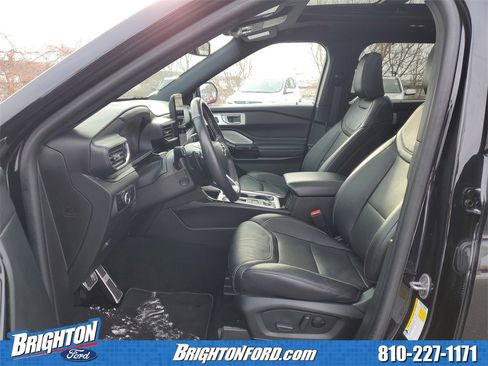 Used 2024 Ford Explorer ST w/ Equipment Group 401A image 9