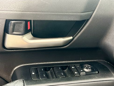 Used 2024 Toyota Tacoma TRD Sport image 16