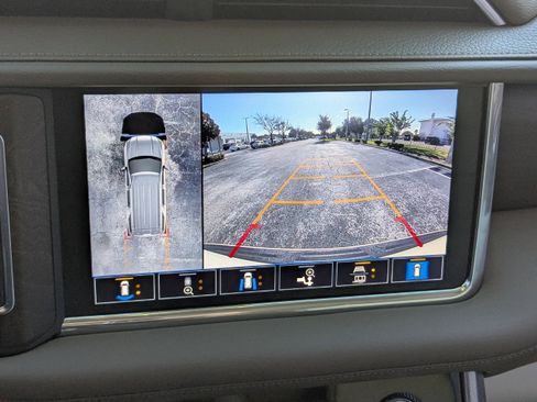 Used 2021 GMC Yukon Denali w/ Denali Ultimate Package image 32