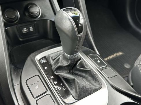 Used 2017 Hyundai Santa Fe SE w/ SE Premium Package 02 AWD/4WD image 18