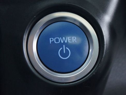 Used 2023 Toyota Sienna XSE image 10