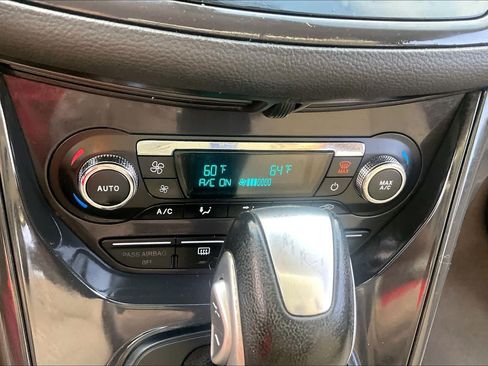 Used 2014 Ford Escape Titanium FWD image 32