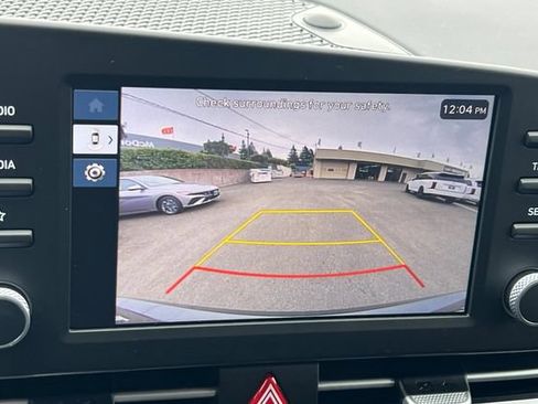 New 2026 Hyundai Elantra SE FWD image 17