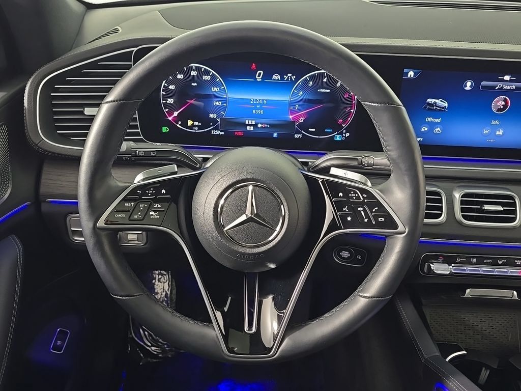 Used 2025 Mercedes-Benz GLS 450 4MATIC image 31