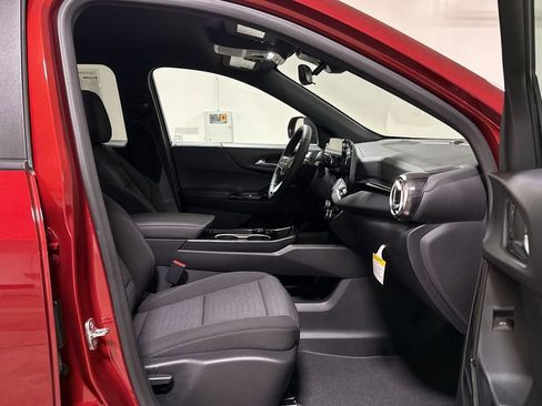 New 2026 Chevrolet Equinox LT w/ Safety and Technology Package AWD/4WD image 22