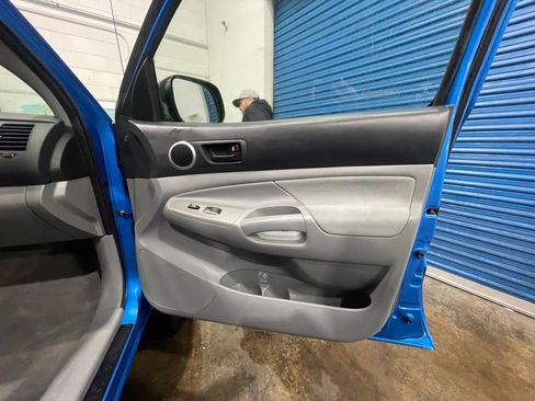 Used 2005 Toyota Tacoma 4x4 Double Cab image 33