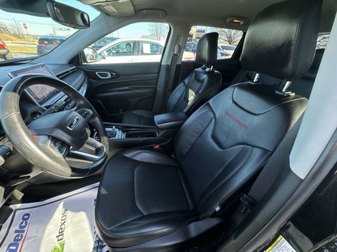 Used 2022 Jeep Compass Trailhawk w/ Trailhawk Elite Group image 11