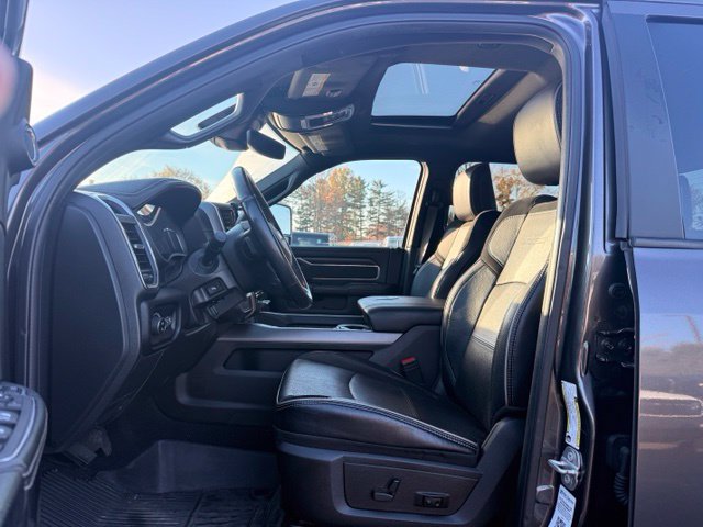 Used 2024 RAM 3500 Laramie w/ Night Edition AWD/4WD image 10