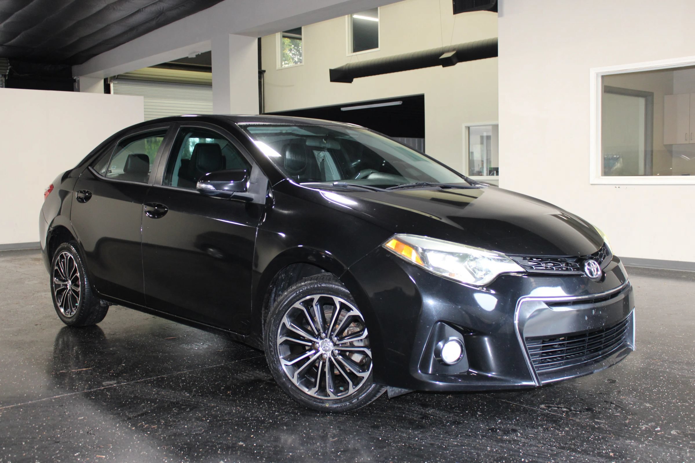 Used 2014 Toyota Corolla S Premium FWD image 34